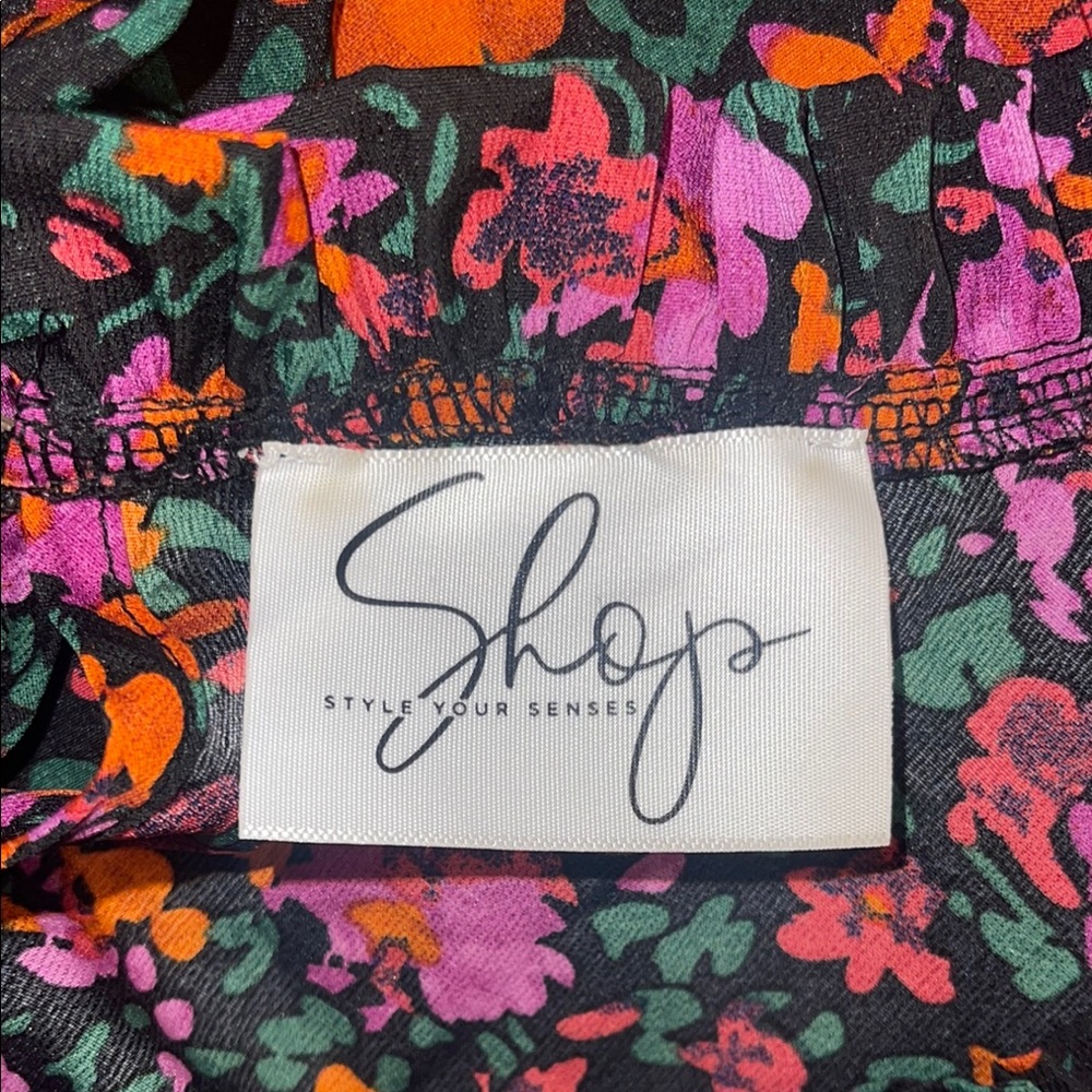 Ruffled Puff Sleeve Blouse in floral purple/green - Picture 2 of 4